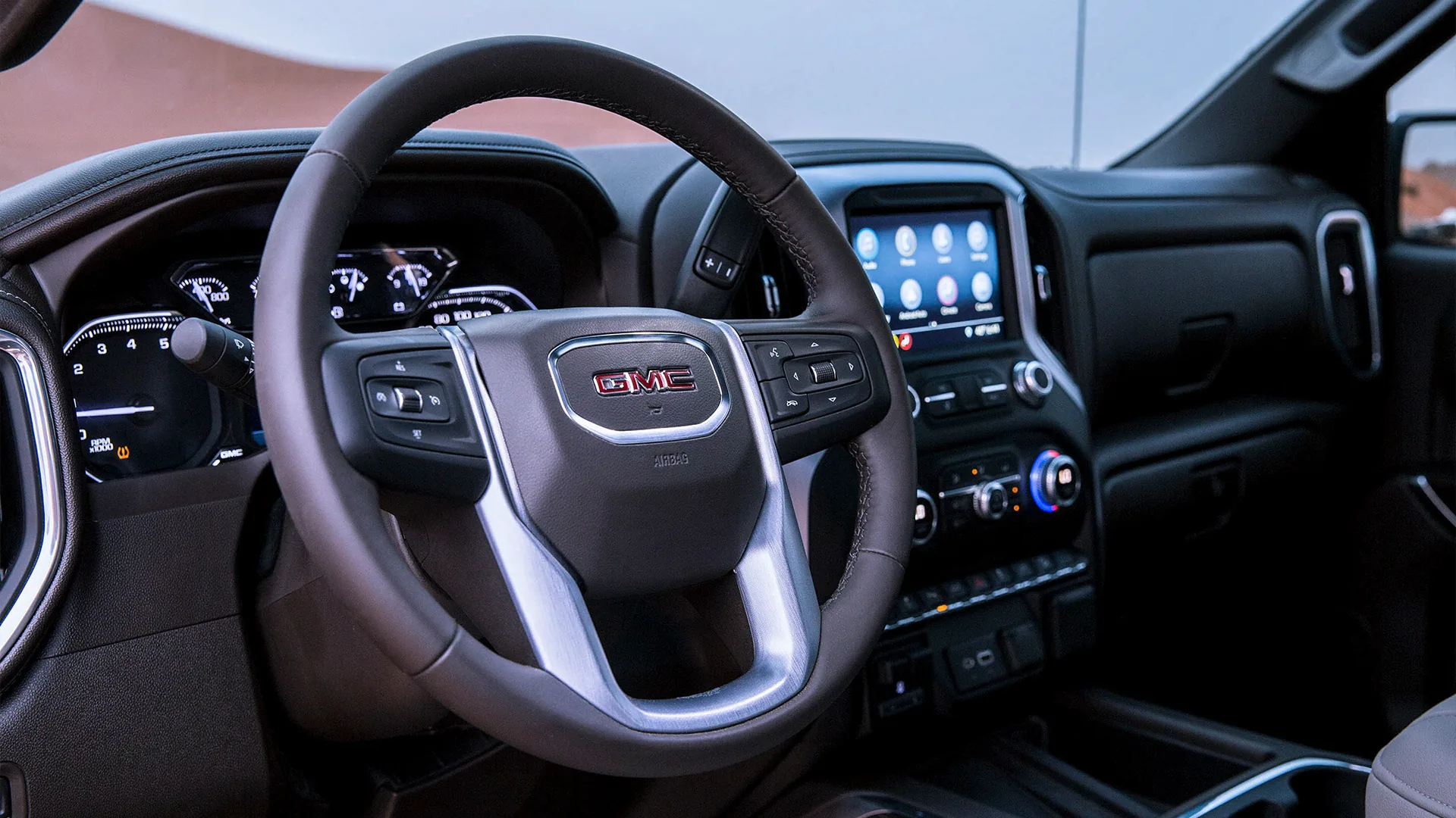 GMC — photograph 12 by Mario Haddad