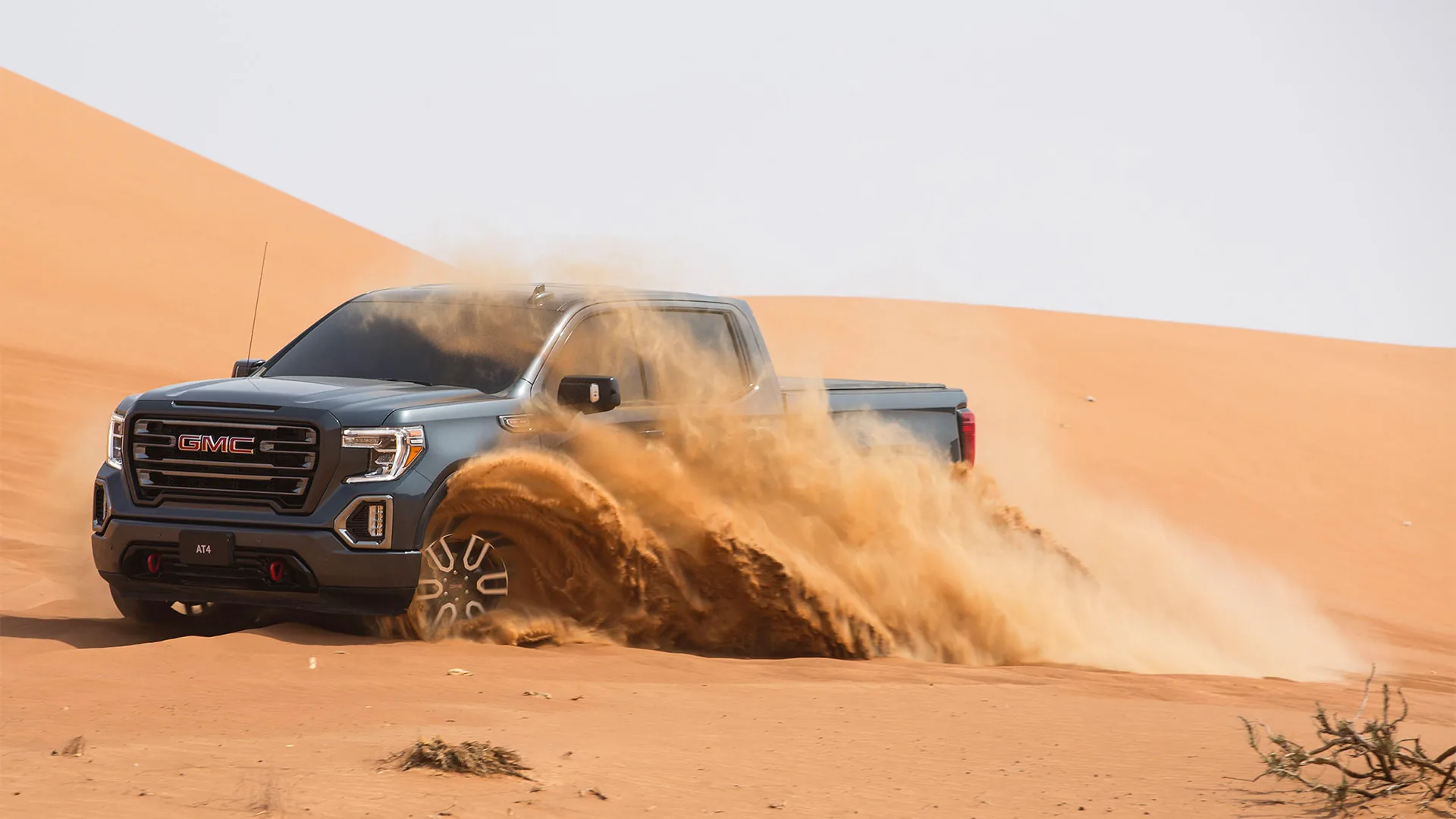 GMC — photograph 3 by Mario Haddad
